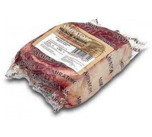 Говядина мякоть бедра Блек Ангус охл Мираторг 800гр
